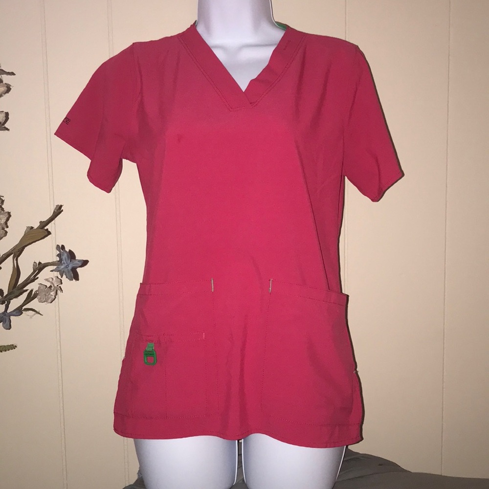 Carhartt scrub top